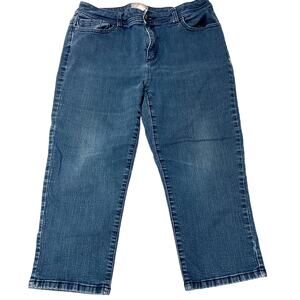 Chico's | Capri Pants Medium Wash Denim Cotton Blend Chicos 1/US 8